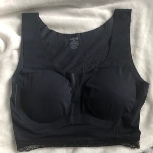 Naked scoop neck bra